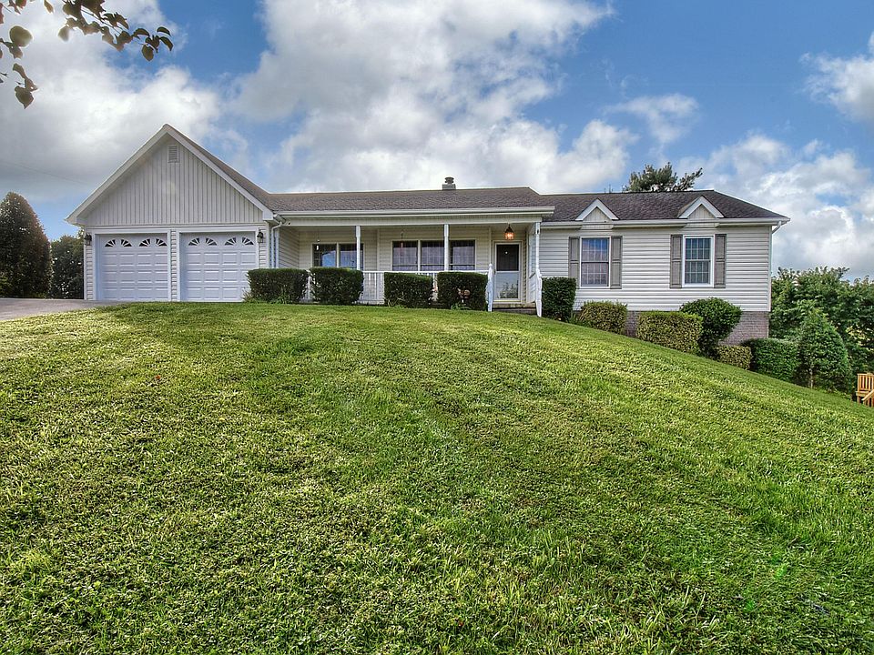 1st image of 148 Emerald Hills Dr