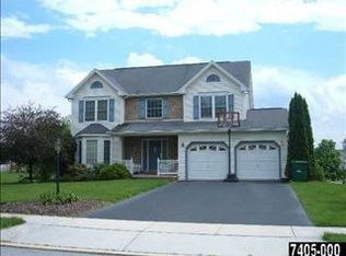 123 Hope Dr, Boiling Springs, PA 17007