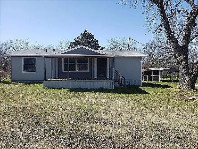 215 Copperhead Ln — Photo 1