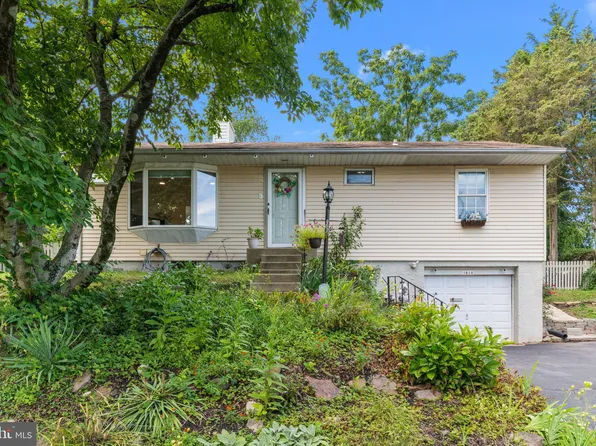 1020 Pennsylvania Ave, Southampton, PA 18966