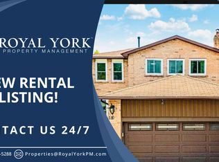 110 Rotherglen Rd N #2, Ajax, ON L1T1T3