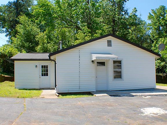 4th image of 1834 Waldrep Cir SE
