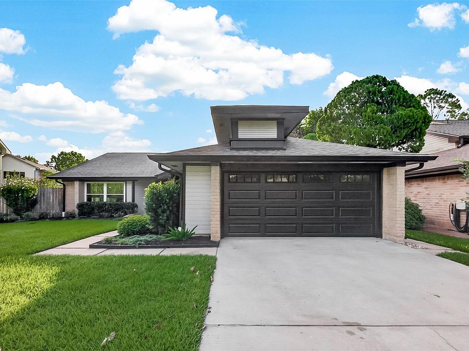 1st image of 2119 Braesmeadow Ln
