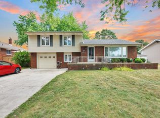 4340 Mount Royal Dr, Windsor, ON N9G 2C4