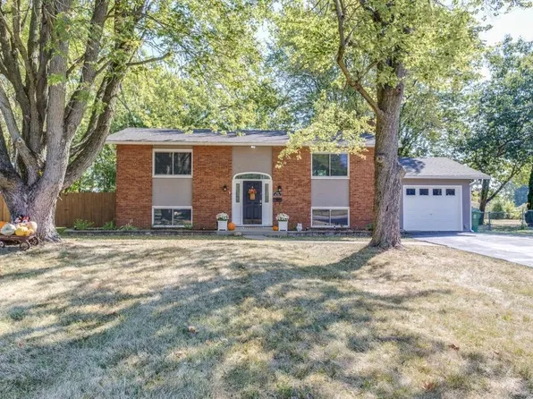 704 Grove St, Marysville, OH 43040