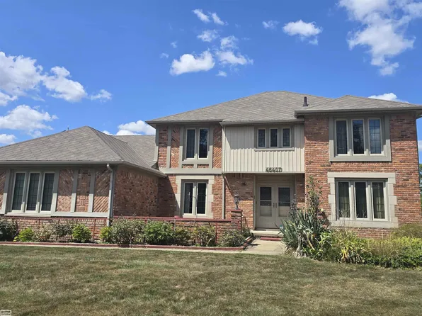 46407 Houghton Dr, Shelby Township, MI 48315