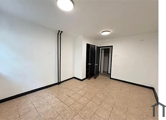 2 bed, $1,800 — Photo 4