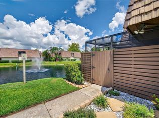 15229 W Pond Woods Dr, Tampa, FL 33618