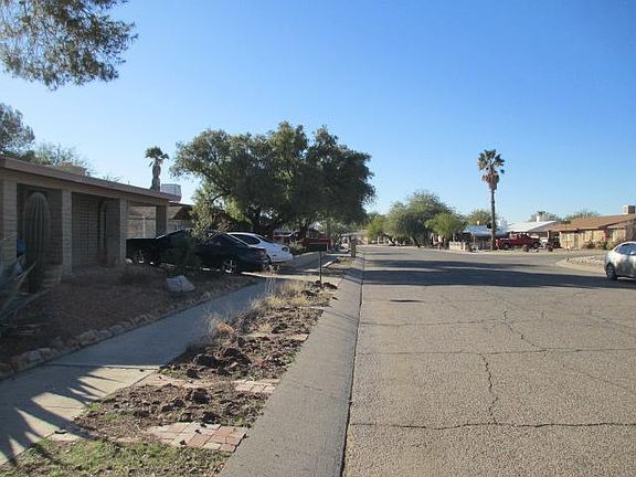 4th image of 7452 N Camino De La Tierra