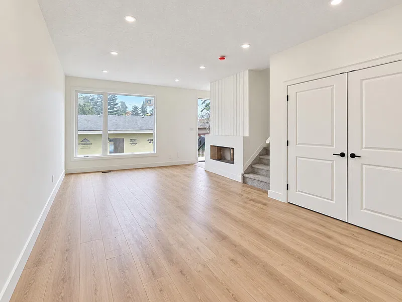 3 bed, 2.5 bath, 1500 sqft, $1,900 — Photo 3