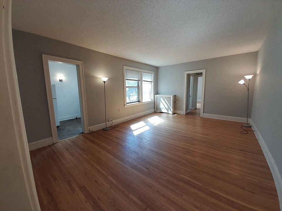 1st image of 93 Lexington Pkwy S APT 203