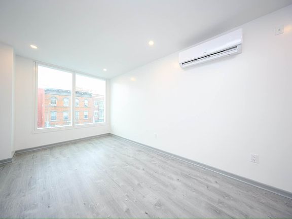 3rd image of 5722 7th Ave #407
