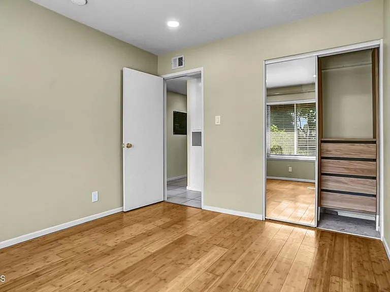 1307 S Petit Ave — Photo 20