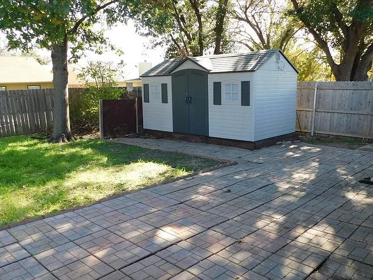 8232 Meadowbrook Dr — Photo 106