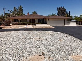 20318 Sitting Bull Rd, Apple Valley, CA 92308