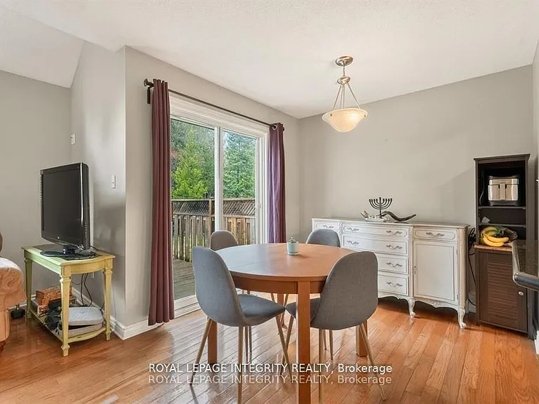 106 Blackdome Cres — Photo 12