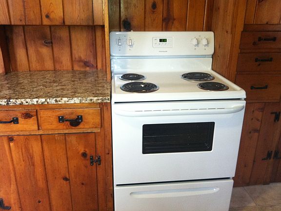 2nd image of 190 Guilford Blvd