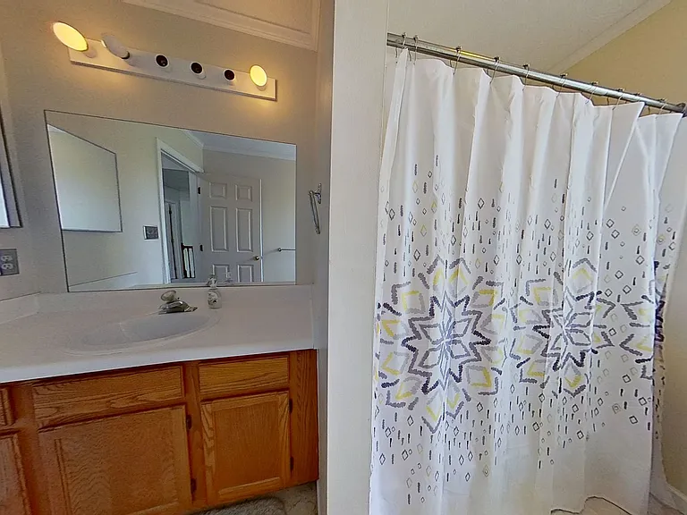 110 Hershey Cir — Photo 11