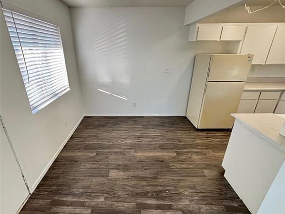 4th image of 155 Westminster Way