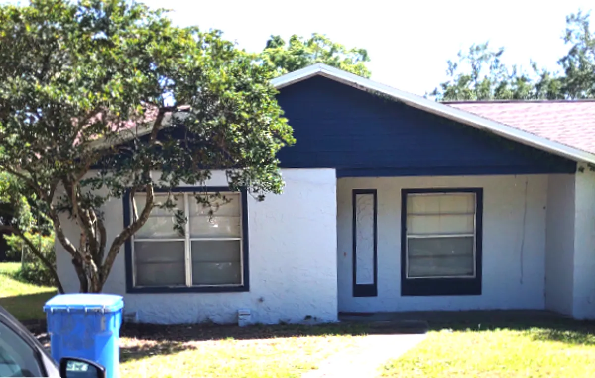Building Photo - 11515 Valencia Dr #B