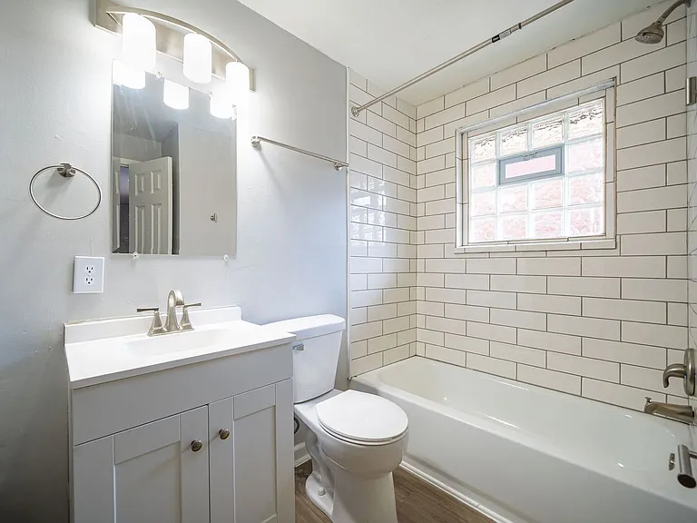 35 Euclid Ave #B — Photo 7