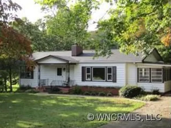 3106 Brevard Rd, Hendersonville, NC 28739