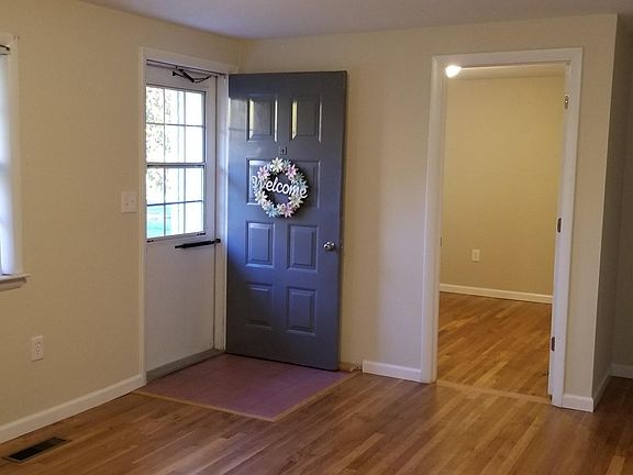 Main entrance to living room