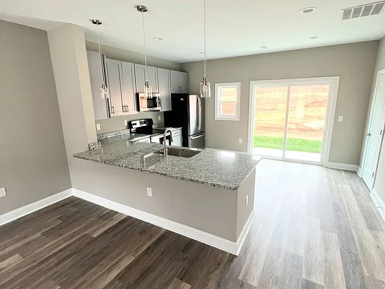 59 Melissa Ln — Photo 6