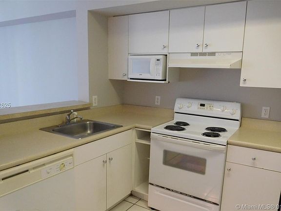 3rd image of 5085 NW 7th St Penthouse 10