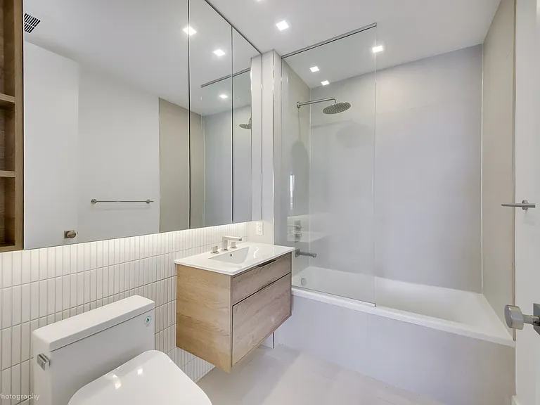 370 Lenox Ave #Penthouse 4 — Photo 12