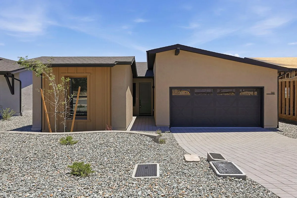 2 bed, 2.5 bath, 1750 sqft, $3,325 — Photo 1