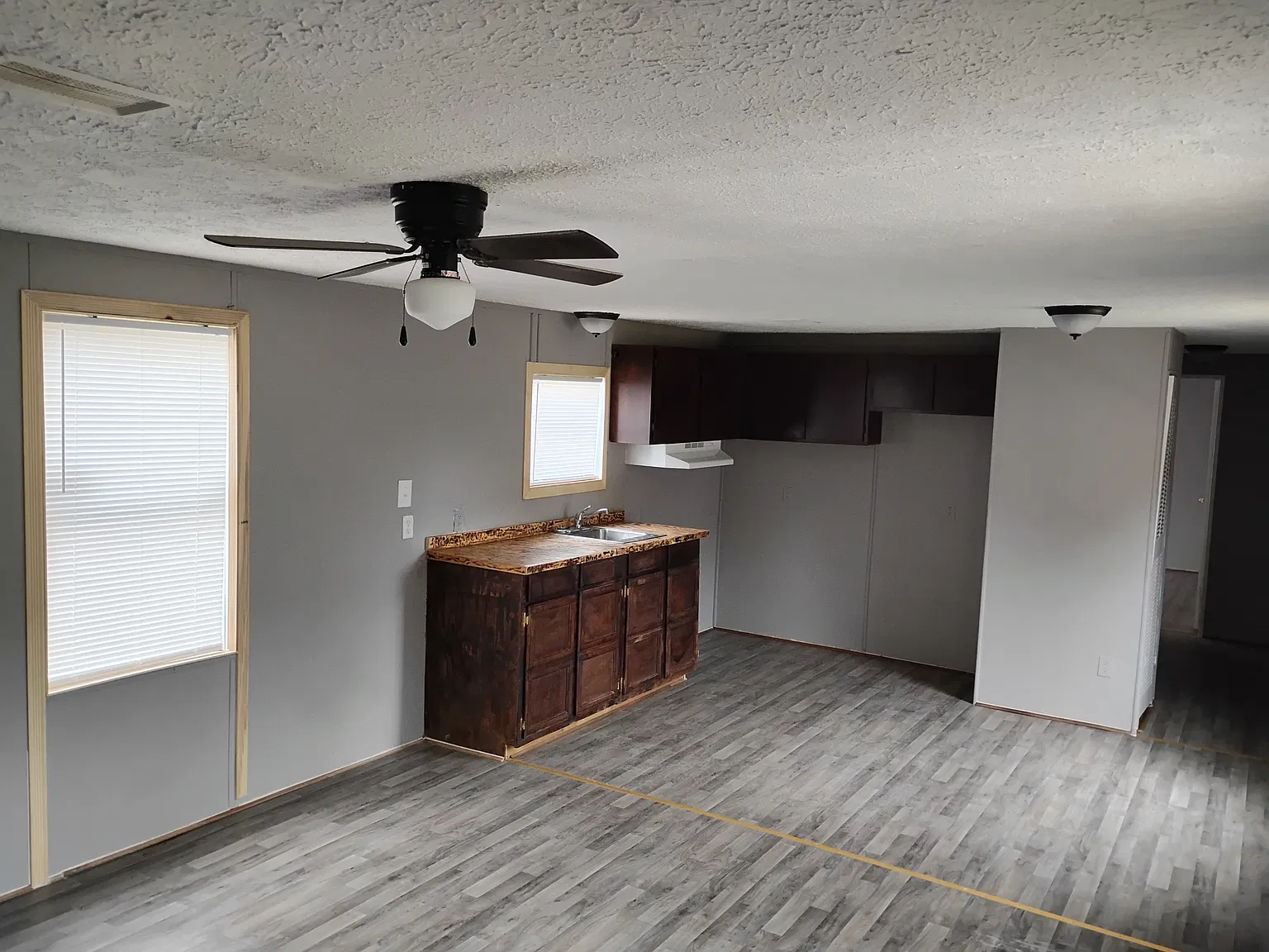 3 bed, 1200 sqft, $900 — Photo 3