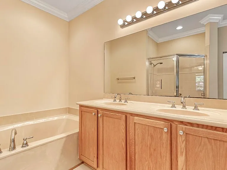 2175 Wingate Bnd — Photo 19