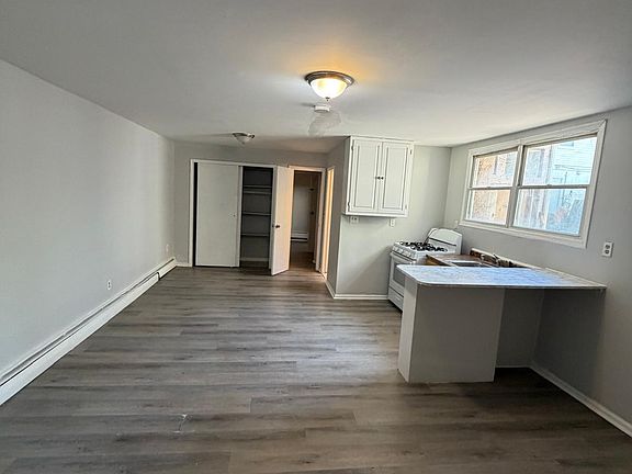 2nd image of 125-127 5th St #2L