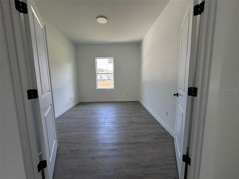 18376 Toronto Ave — Photo 5