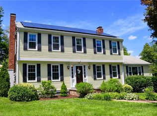 28 Lonesome Pine Rd, Cumberland, RI 02864