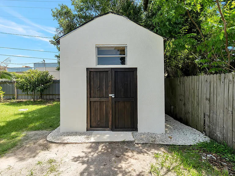 7703 Southside Ln — Photo 25