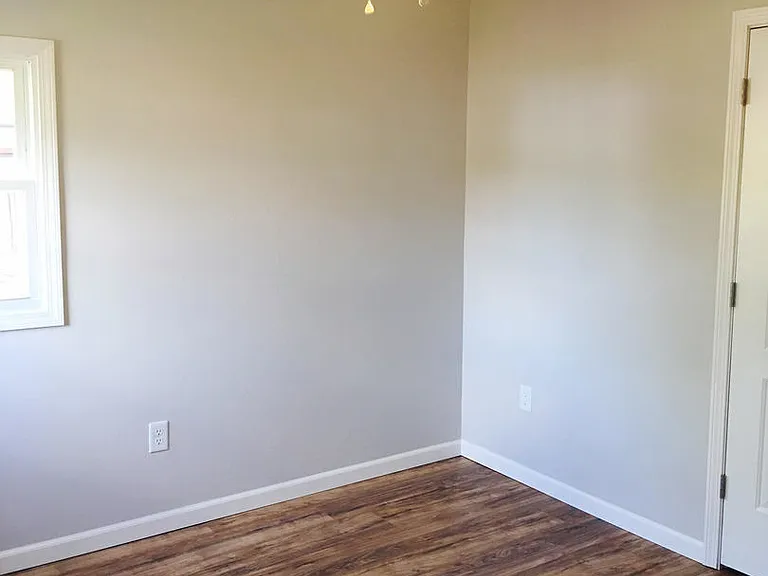 5137 Lakeview Dr — Photo 7