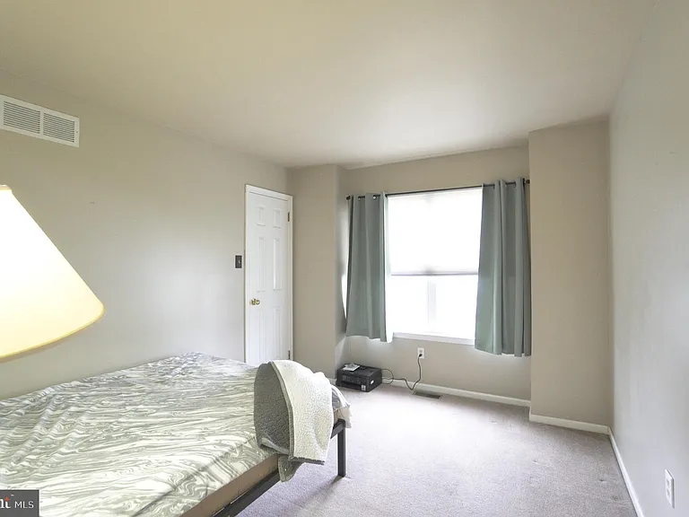 2041 Greenes Way Cir — Photo 17