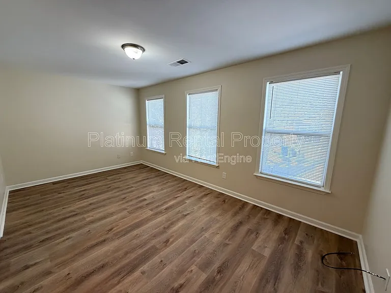 504 Dunbar St SW — Photo 12