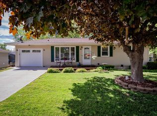 113 Cortez Cir, Waterloo, IA 50701