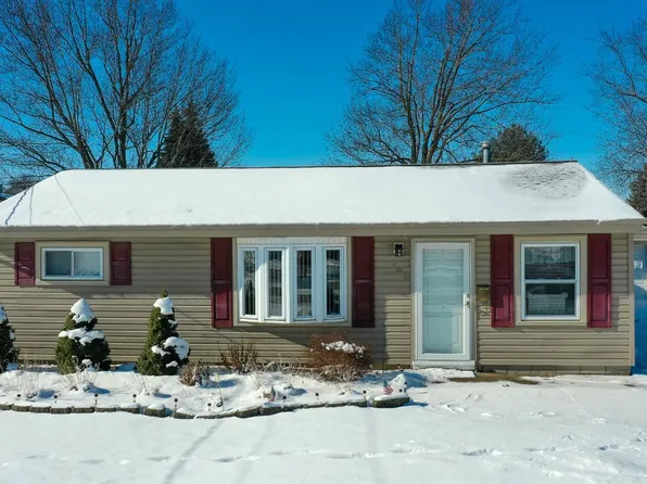 705 Thorpe Dr, Sandusky, OH 44870