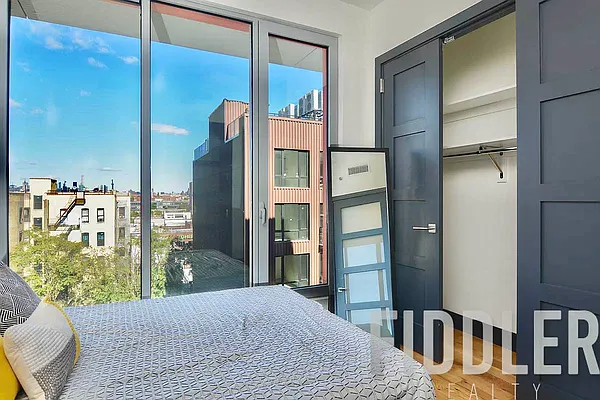 Rented by The KCI Group | media 44