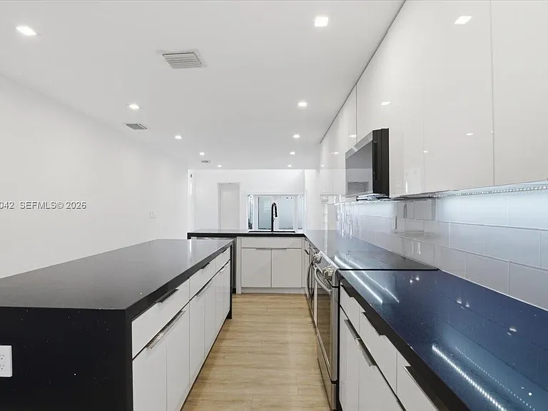 1135 Oysterwood St — Photo 25