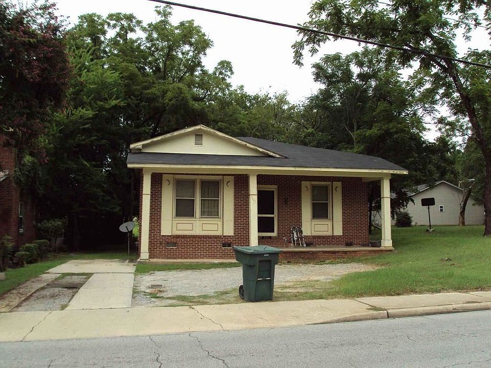 1st image of 1111 Cambridge Ave E
