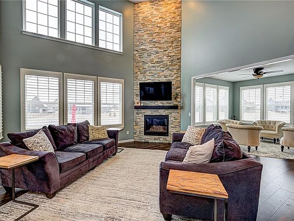 2nd image of 16810 Cabrillio Ct