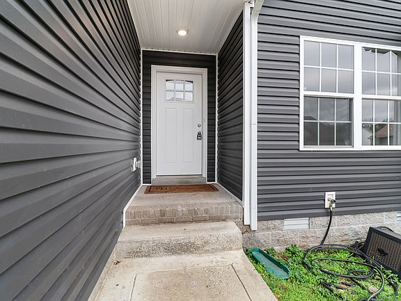 4th image of 306 Lugano Ln
