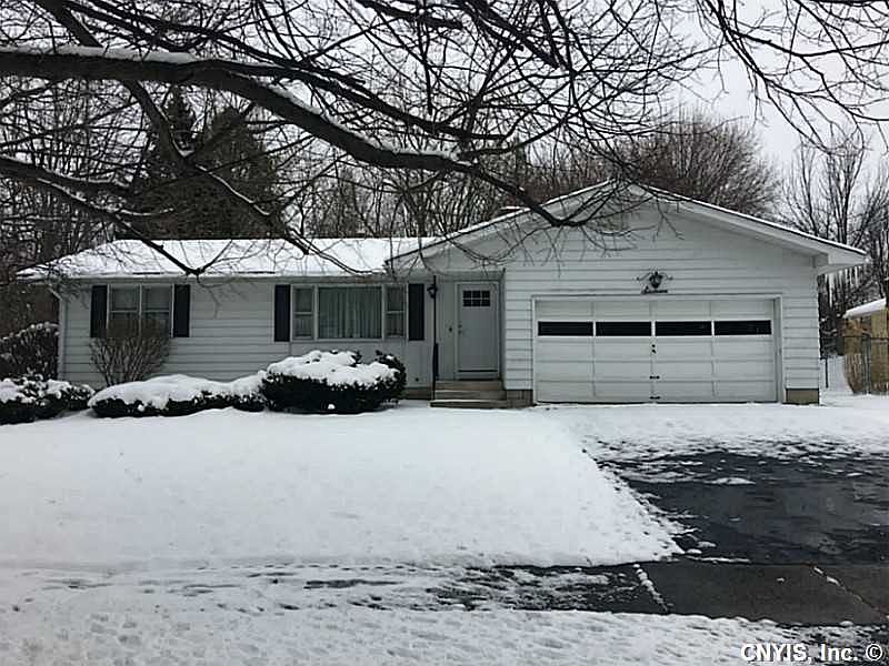 1st image of 16 Edgewood Dr