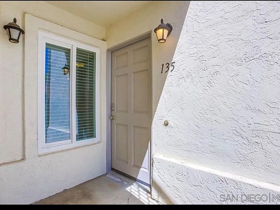 4th image of 450 Stoney Point Way