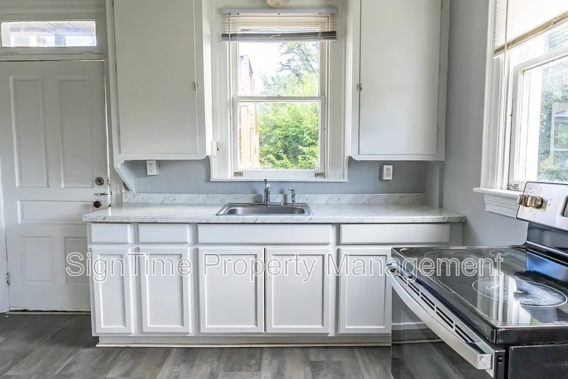 326 S Potomac St #2